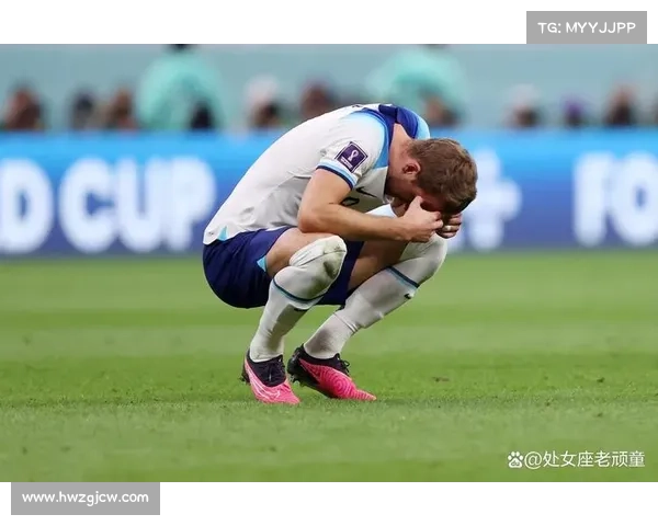 哈里凯恩的踢球技巧与训练方法揭秘提升进攻效率的关键秘诀 哈里凯恩的踢球技巧与训练方法揭秘提升进攻效率的关键秘诀