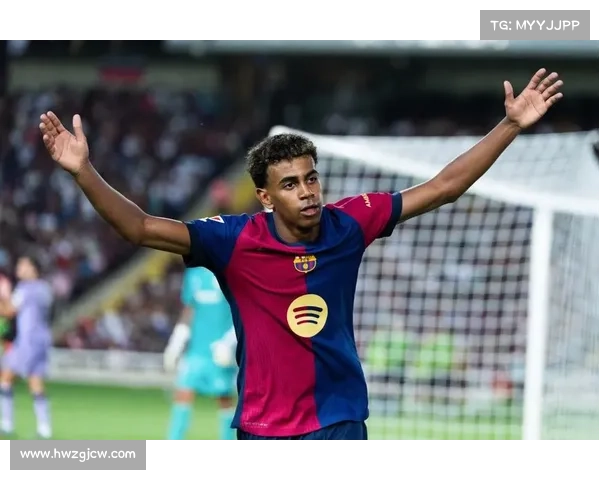 巴塞罗那足球队所属的西甲联赛及其历史辉煌成就解析